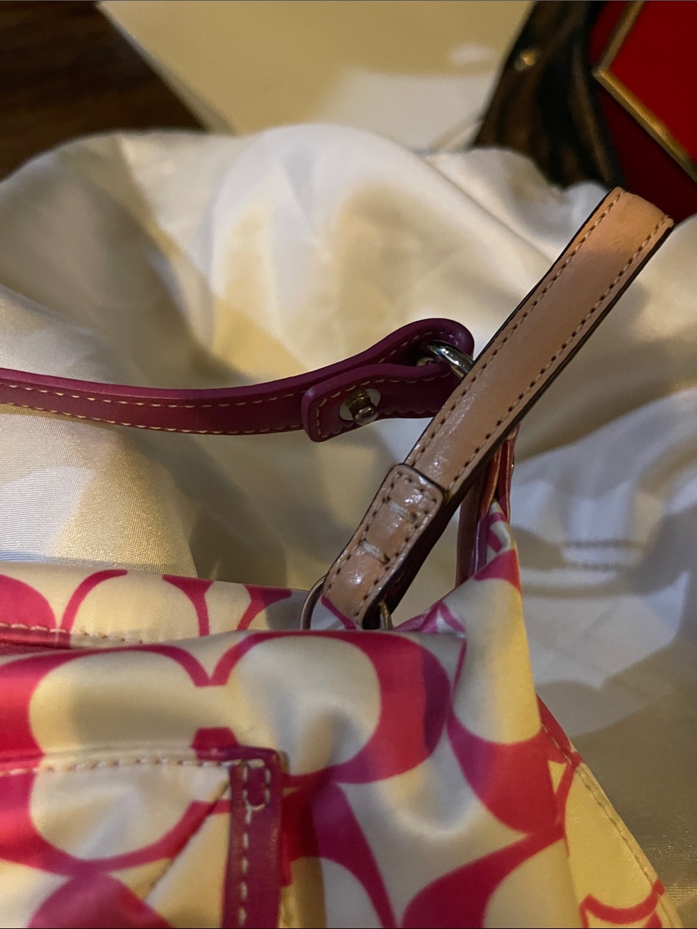 Vintage Coach Pink and Cream Signature Mini Shoulder Bag - Picture 5 of 7